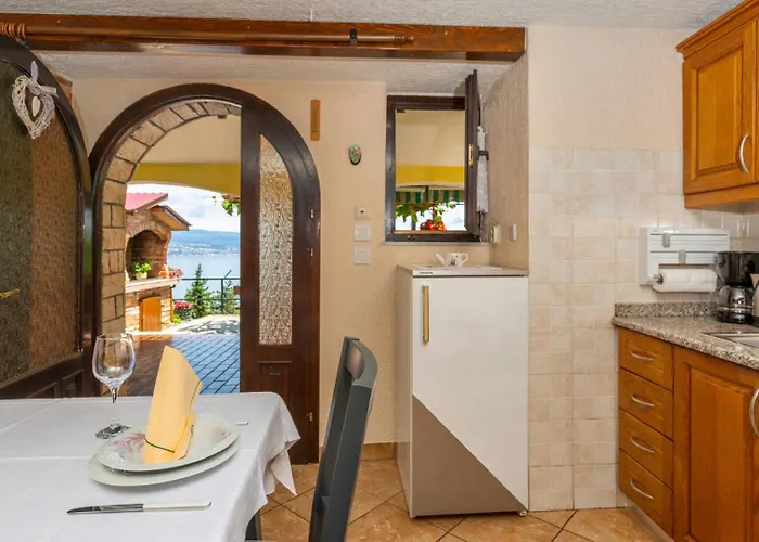 Milena 2 Opatija By Guide Διαμέρισμα Lovran
