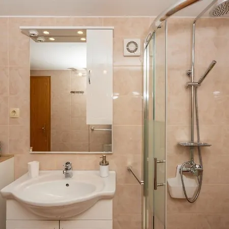Milena 2 Opatija By Guide Apartamento *