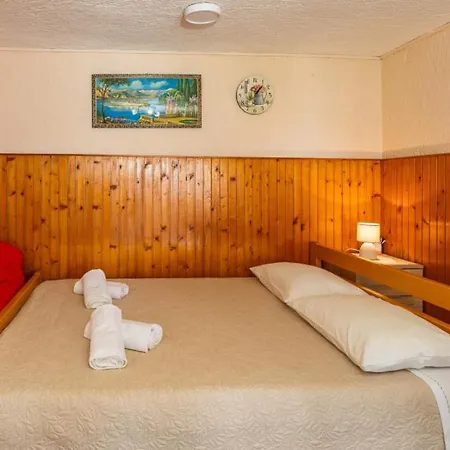 Milena 2 Opatija By Guide 아파트 로브란