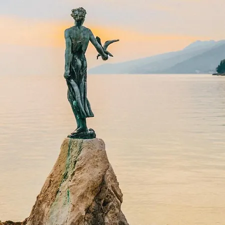 Milena 2 Opatija By Guide