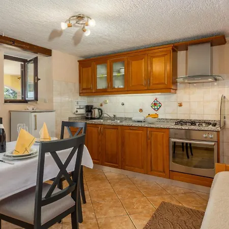 아파트 Milena 2 Opatija By Guide *